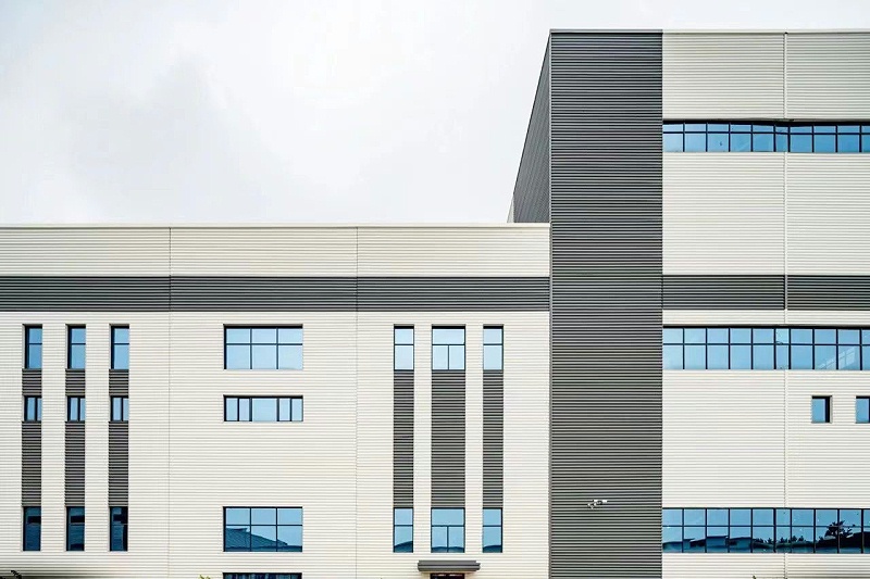 浅颜色建筑用彩涂板
